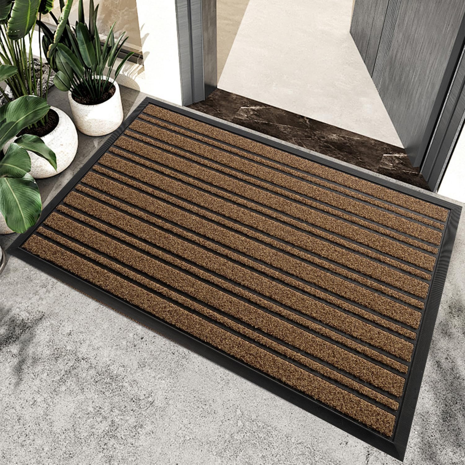 BEHERO Door Mat Outdoor Entrance, 29.5"x17" Extra Durable Front Door Mat Outside, Heavy Duty Welcome Mat for Outside Entry, Back Door Mats Non Slip, Waterproof All-Season Doormats, Beige Brown